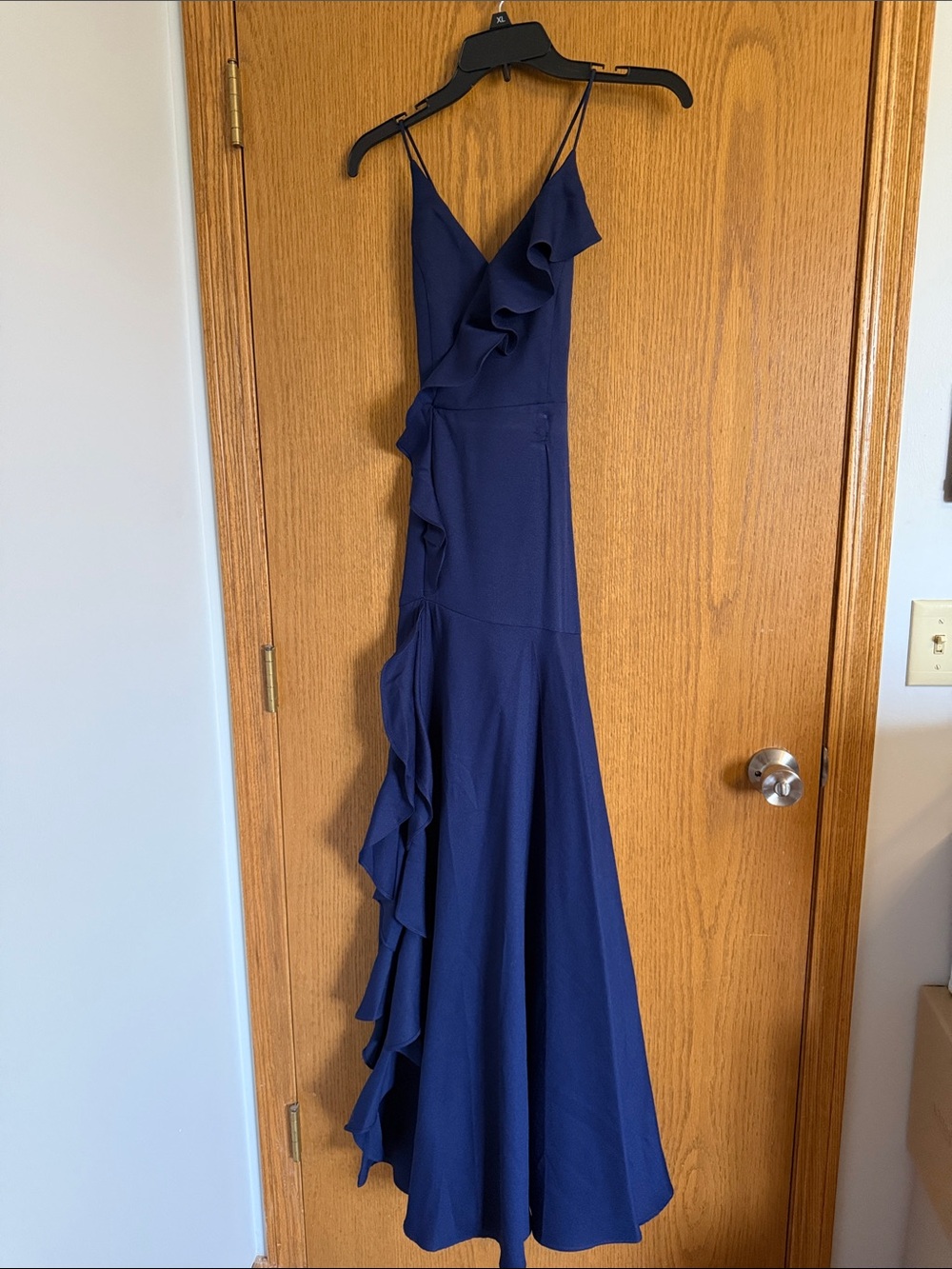Minuet Petite Navy Ruffle V‑Neck Spaghetti Strap Maxi Dress
